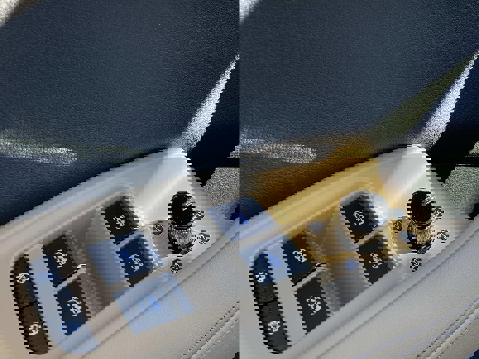 Used 2025 Audi Q8 Prestige w/ Prestige Package image 17