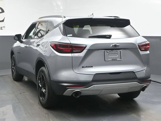 Used 2024 Chevrolet Blazer LT w/ Convenience Package FWD image 34