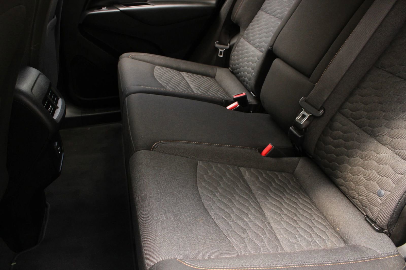 Used 2019 Chevrolet Equinox LT FWD image 20