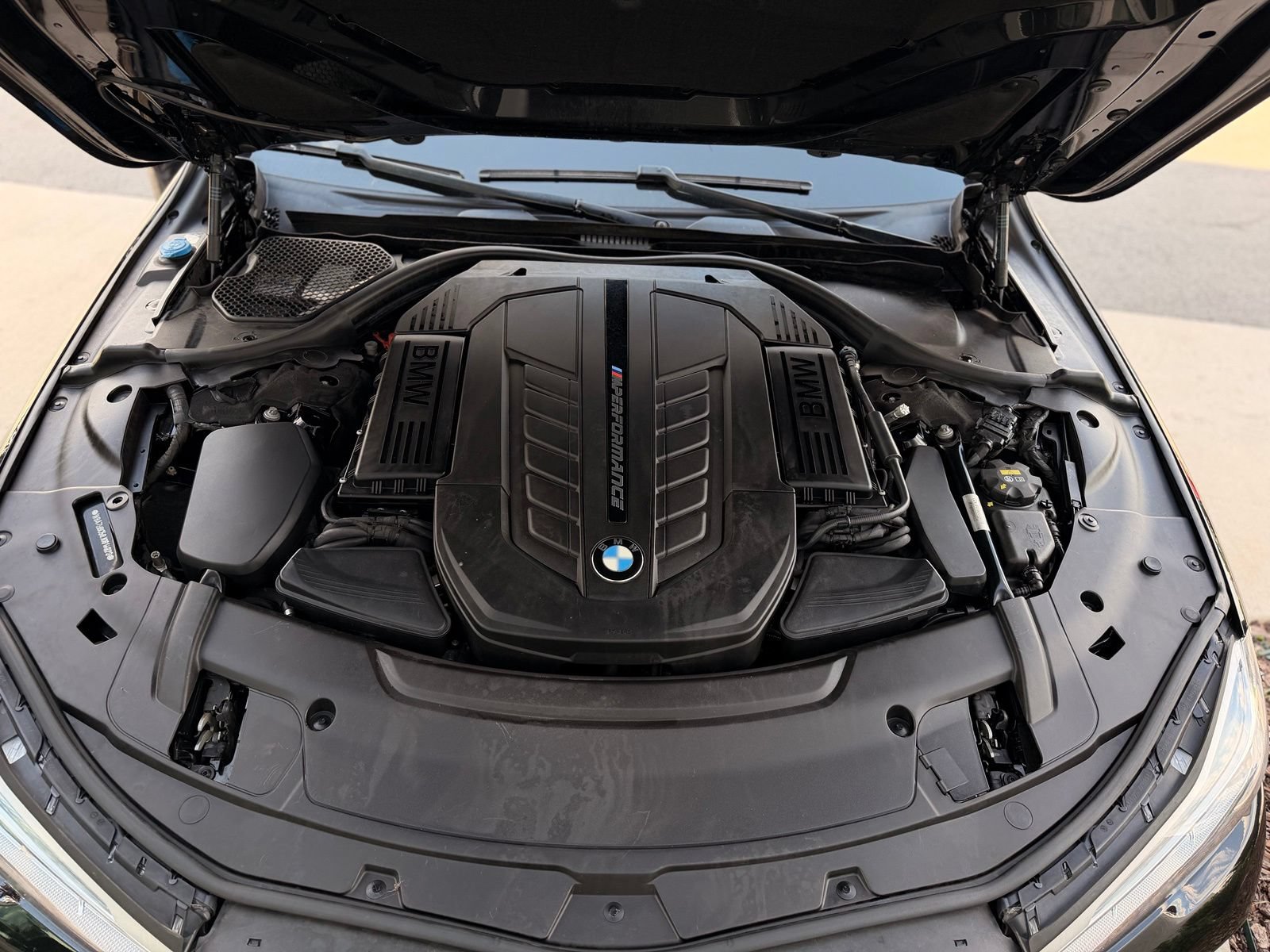 Used 2018 BMW M760i xDrive AWD/4WD image 79