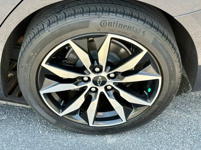 Used 2023 Chevrolet Malibu RS image 31