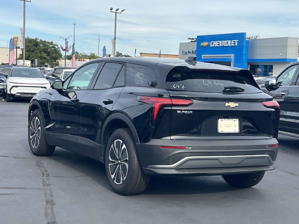 New 2026 Chevrolet Blazer EV LT FWD image 4