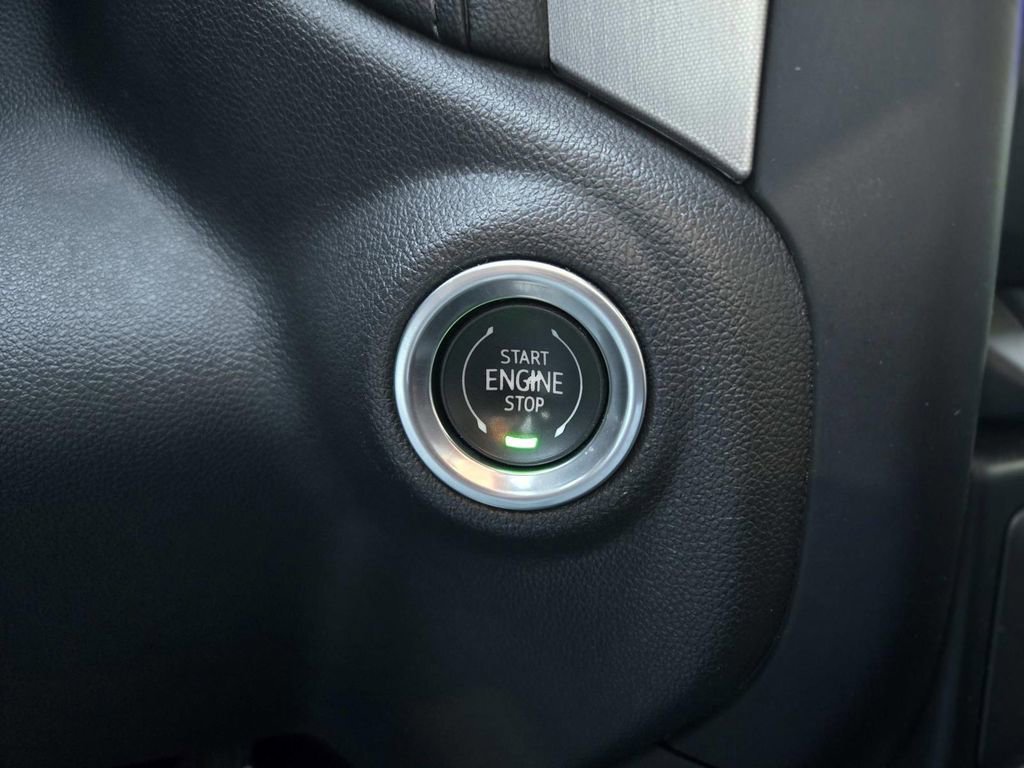 Used 2021 GMC Sierra 1500 Elevation image 31