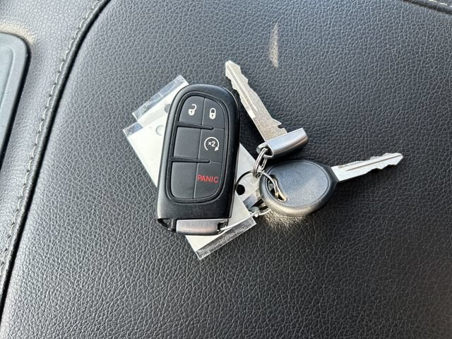 Used 2014 RAM 3500 Laramie AWD/4WD image 34
