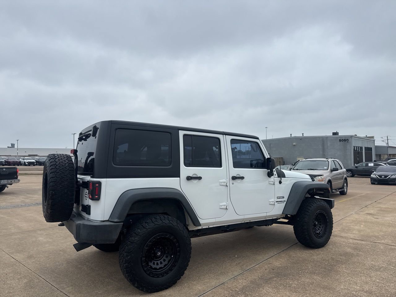 Used 2017 Jeep Wrangler Unlimited Sport AWD/4WD image 22