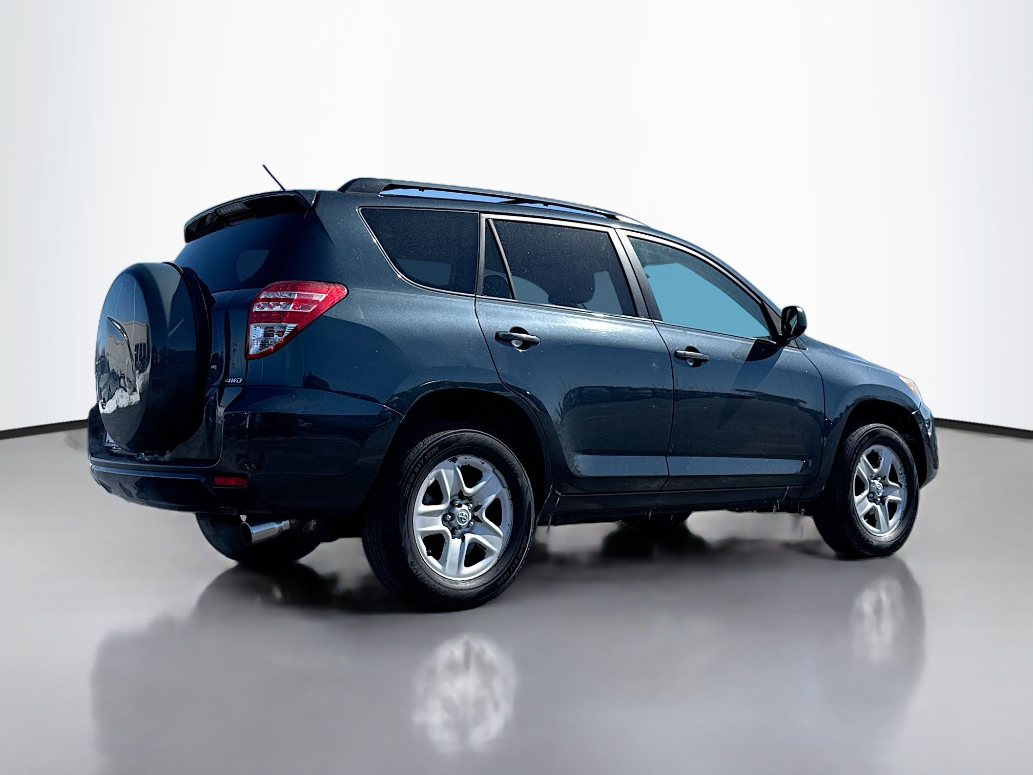 Used 2010 Toyota RAV4 4WD image 2