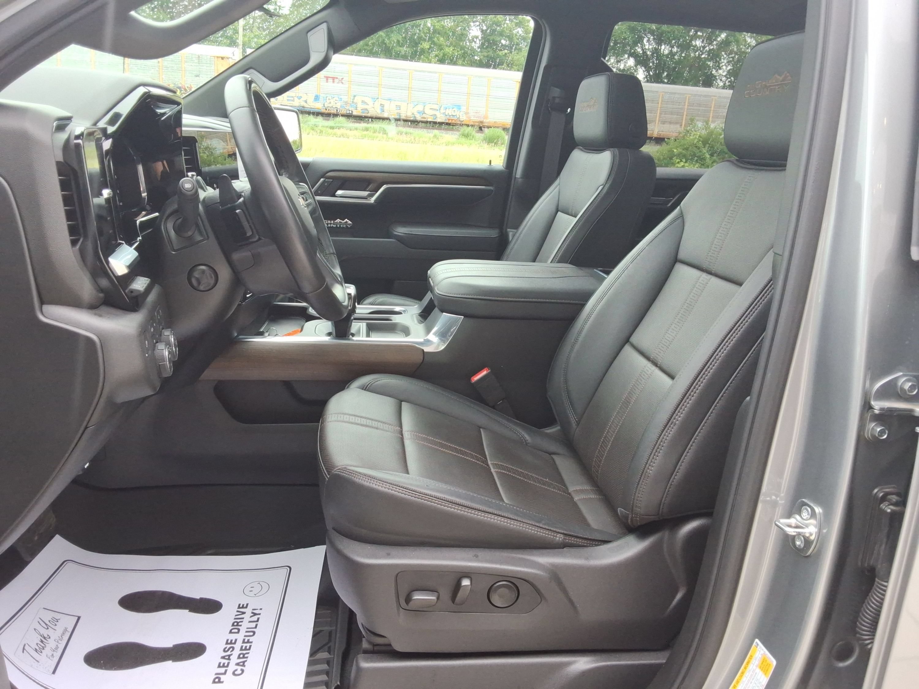 Used 2026 Chevrolet Silverado 1500 High Country AWD/4WD image 27