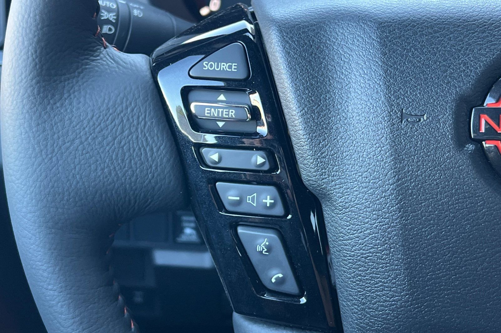 New 2026 Nissan Frontier PRO-4X w/ Pro-4x Convenience Package image 27