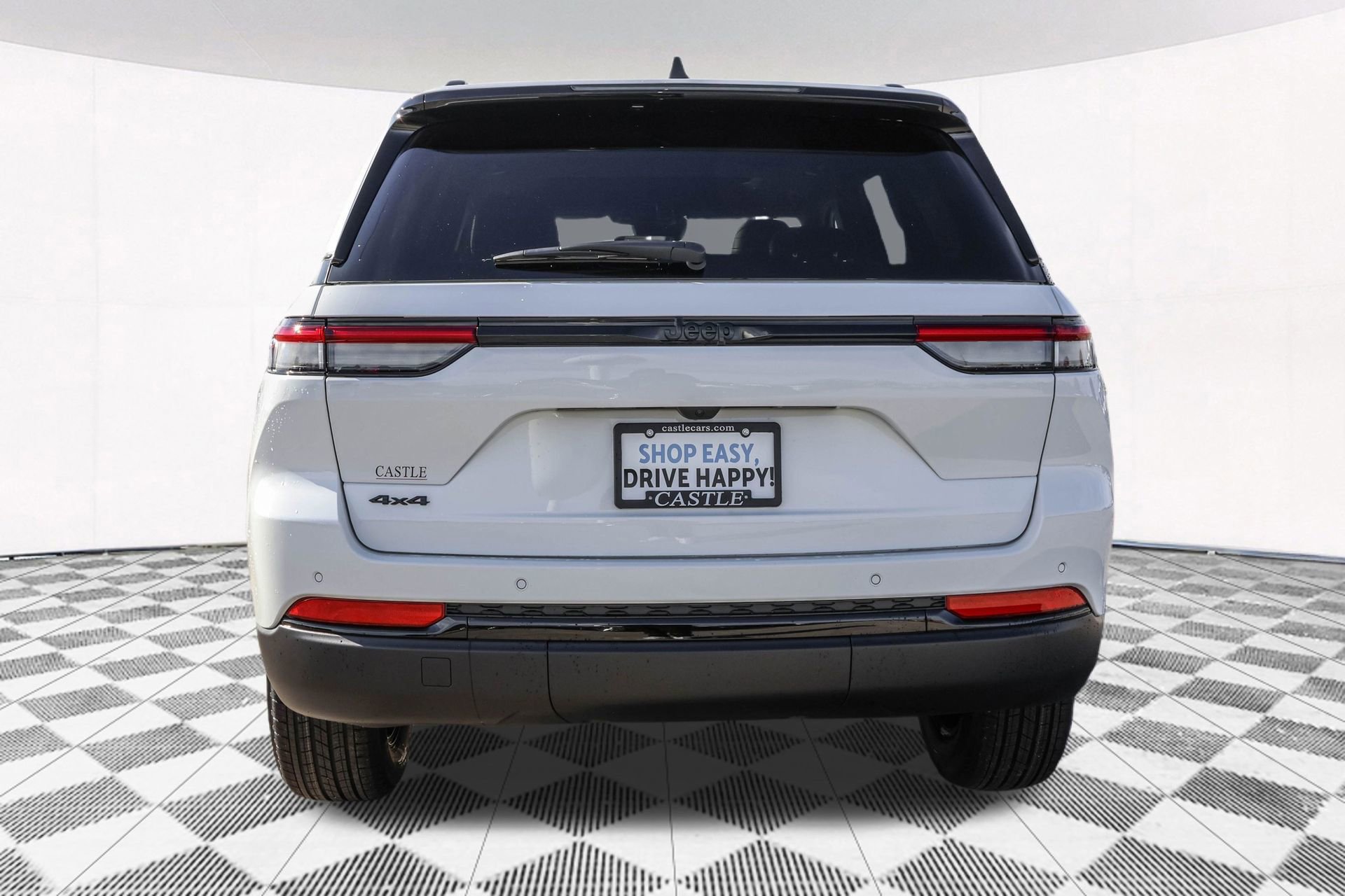 New 2025 Jeep Grand Cherokee Altitude image 15