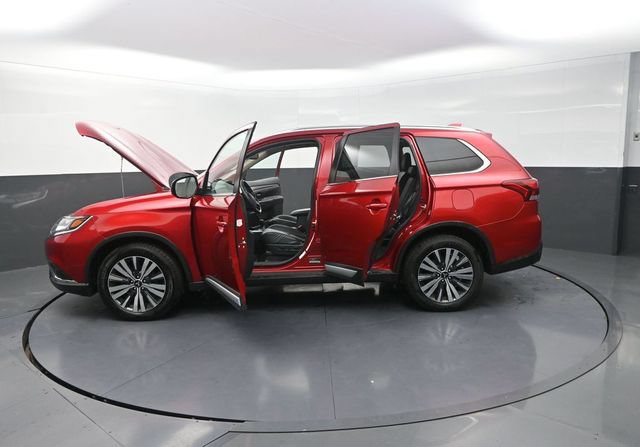 Used 2020 Mitsubishi Outlander SE AWD/4WD image 42