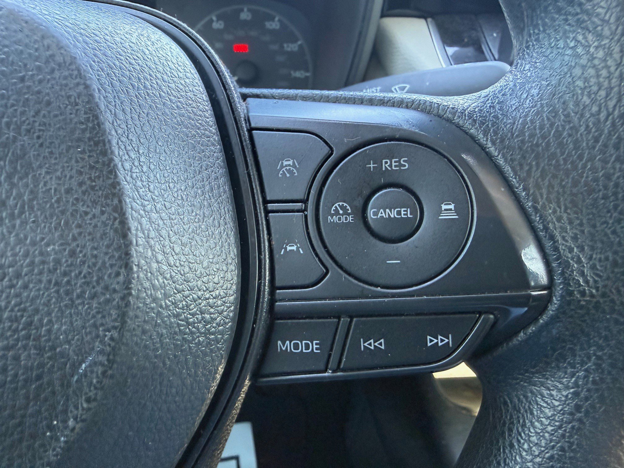 Used 2025 Toyota Corolla LE w/ Convenience Package FWD image 16