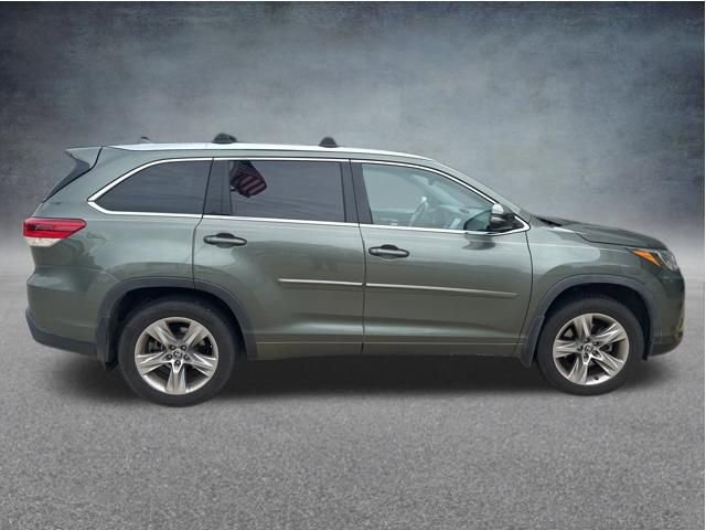 Used 2019 Toyota Highlander Limited FWD image 8
