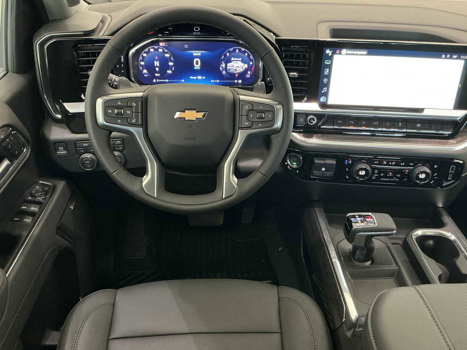 New 2026 Chevrolet Silverado 1500 LTZ w/ LTZ Premium Package AWD/4WD image 8