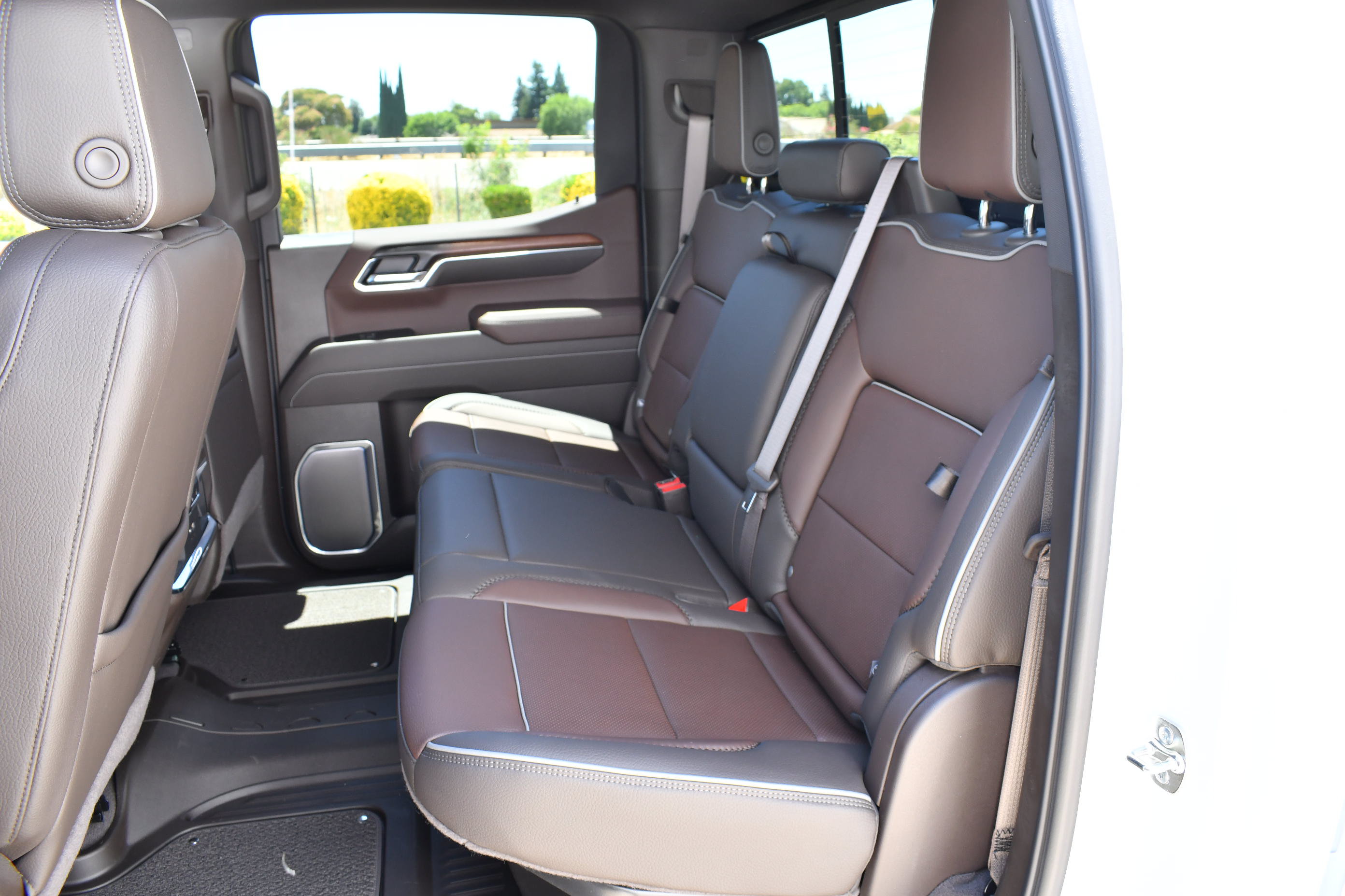 New 2026 GMC Sierra 1500 Denali w/ Denali Reserve Package AWD/4WD image 28