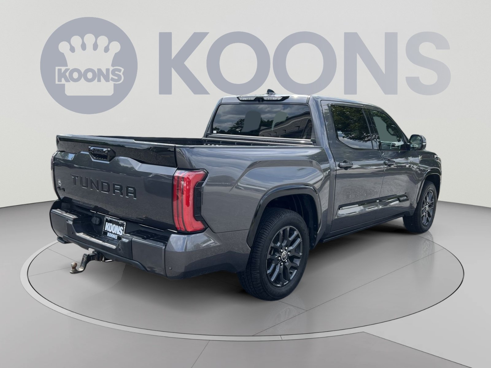 Used 2022 Toyota Tundra Platinum w/ Advanced Package AWD/4WD image 7