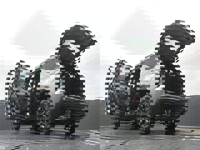 New 2026 Chevrolet Traverse LT w/ Enhanced Driving Package image 57