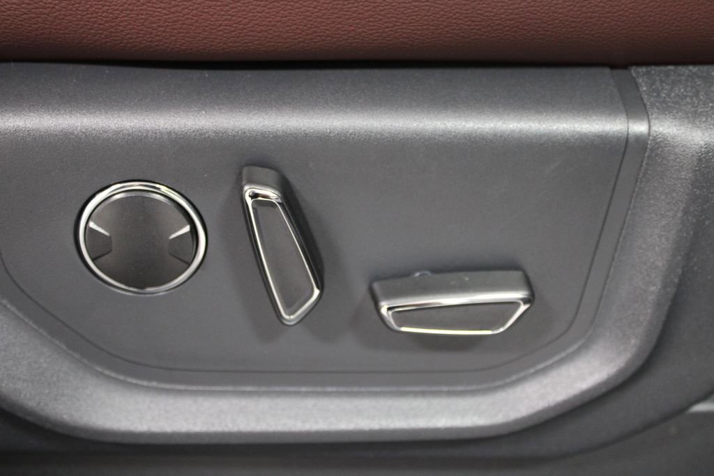 Used 2024 Ford Expedition Limited image 55