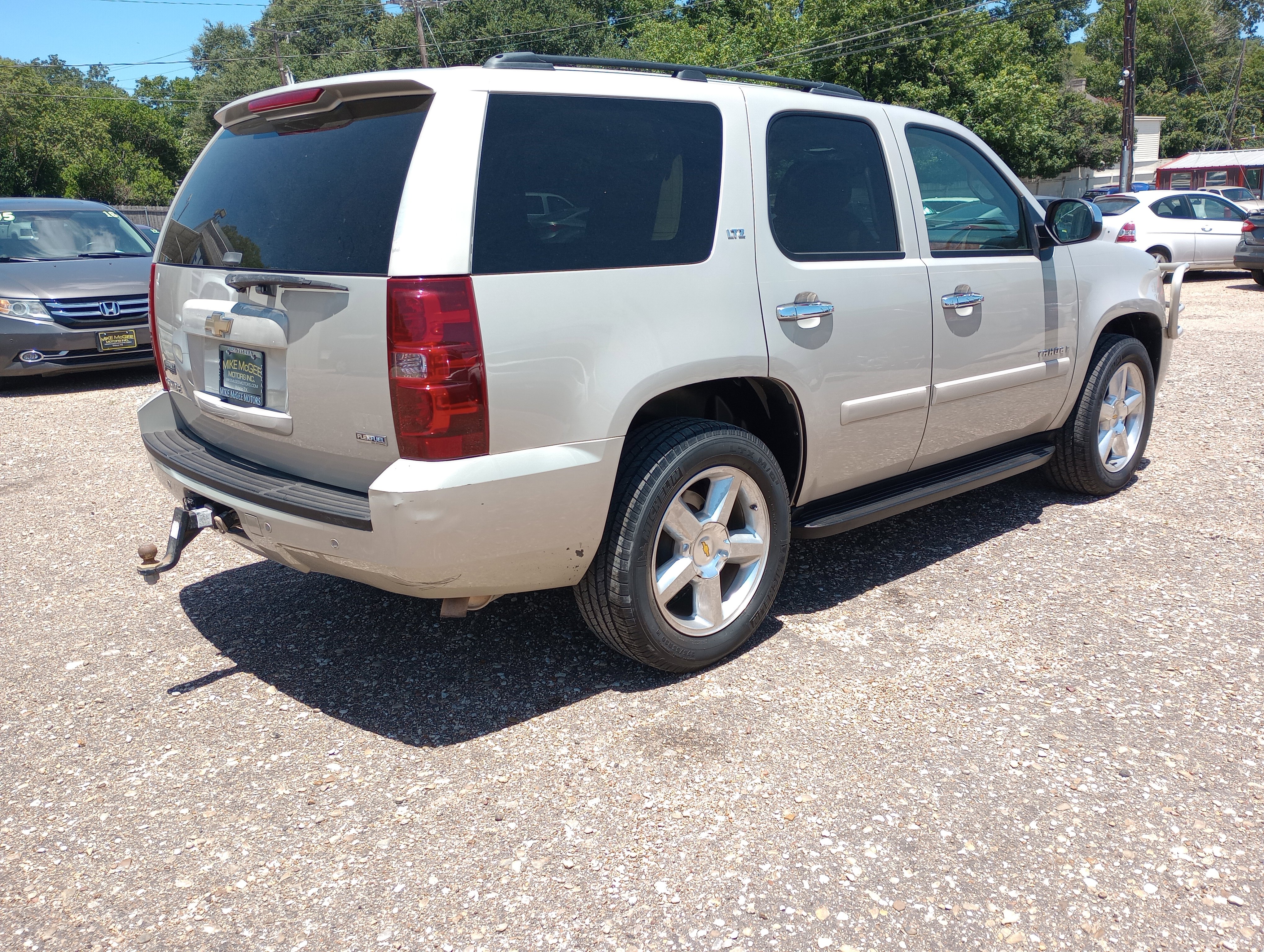 Used 2008 Chevrolet Tahoe LTZ w/ LTZ Preferred Equipment Group RWD image 7