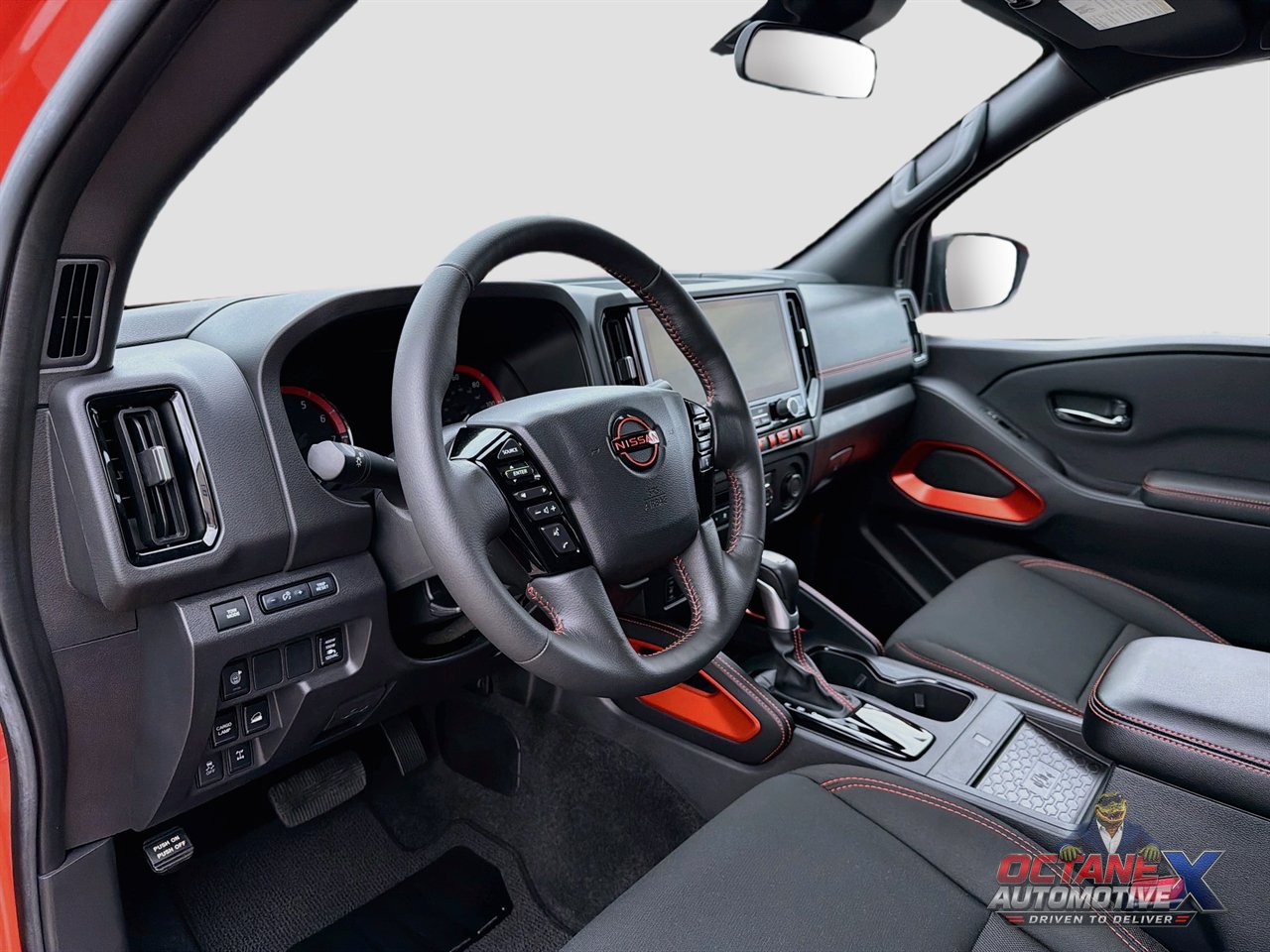 Used 2025 Nissan Frontier PRO-4X w/ Pro Convenience Package AWD/4WD image 9