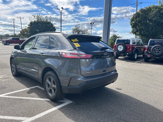 Used 2024 Ford Edge SEL w/ Sport Appearance Package AWD/4WD image 5