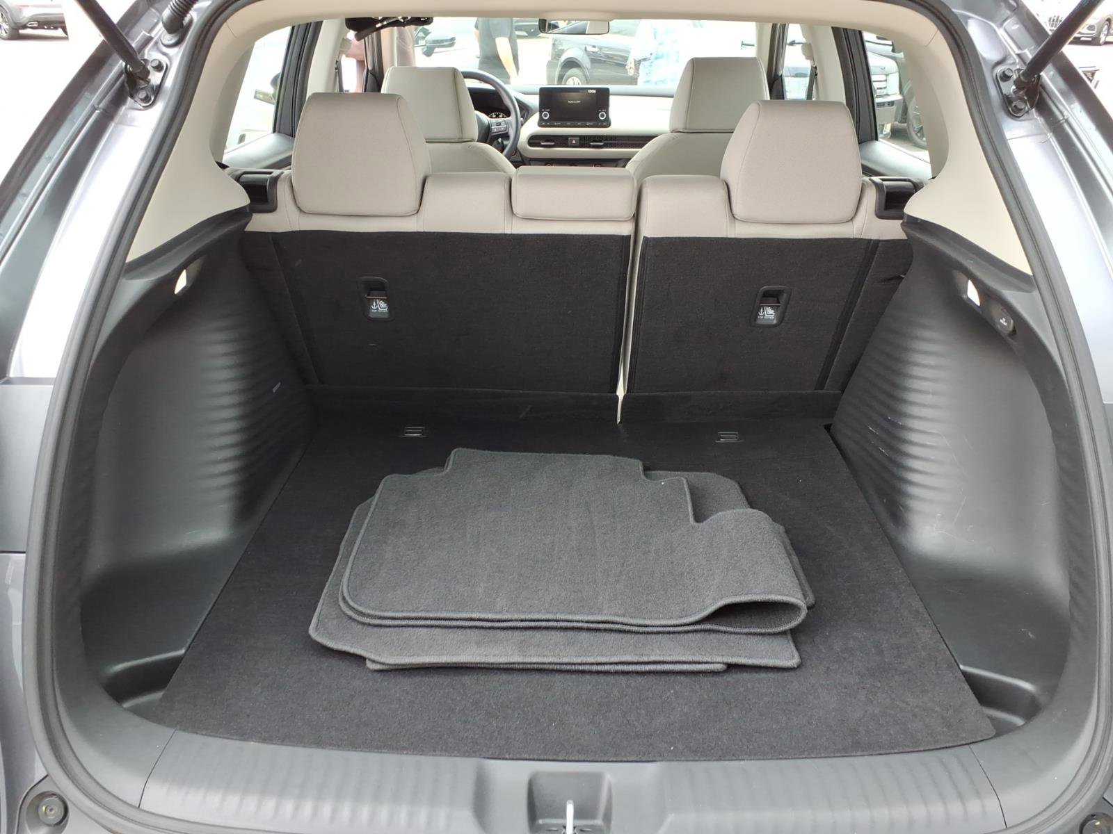 Certified 2023 Honda HR-V LX image 12