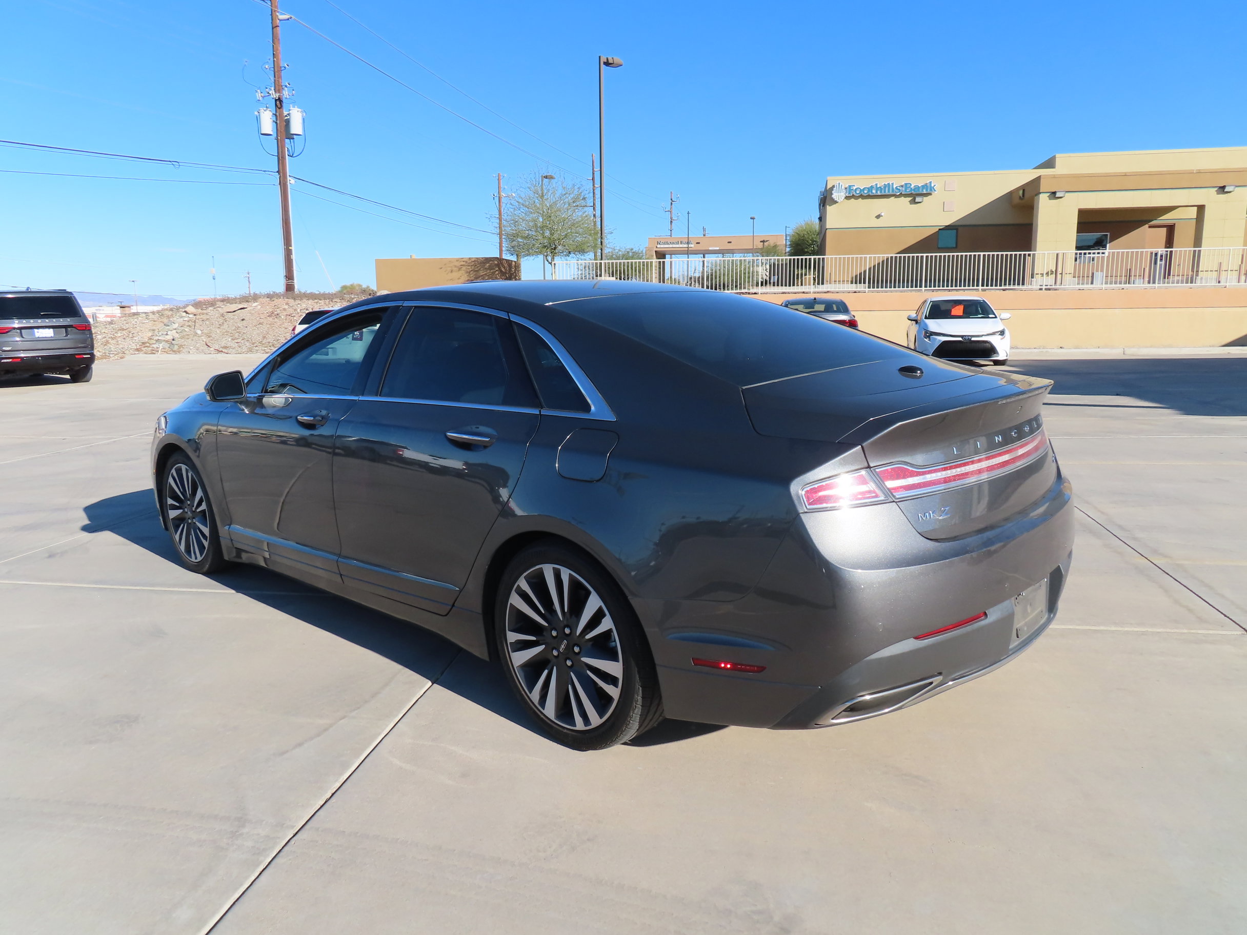 Used 2017 Lincoln MKZ Reserve image 5