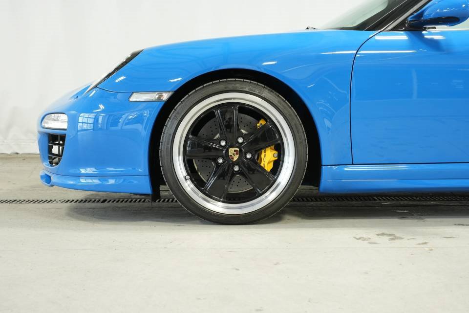 Used 2011 Porsche 911 Speedster image 45