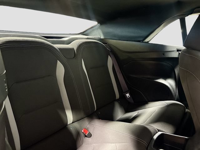 Used 2017 Chevrolet Camaro SS RWD image 23