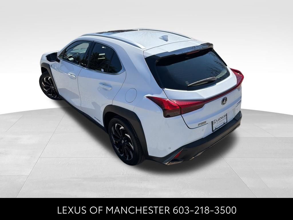 Used 2020 Lexus UX 250h F Sport w/ F Sport Premium Package image 4