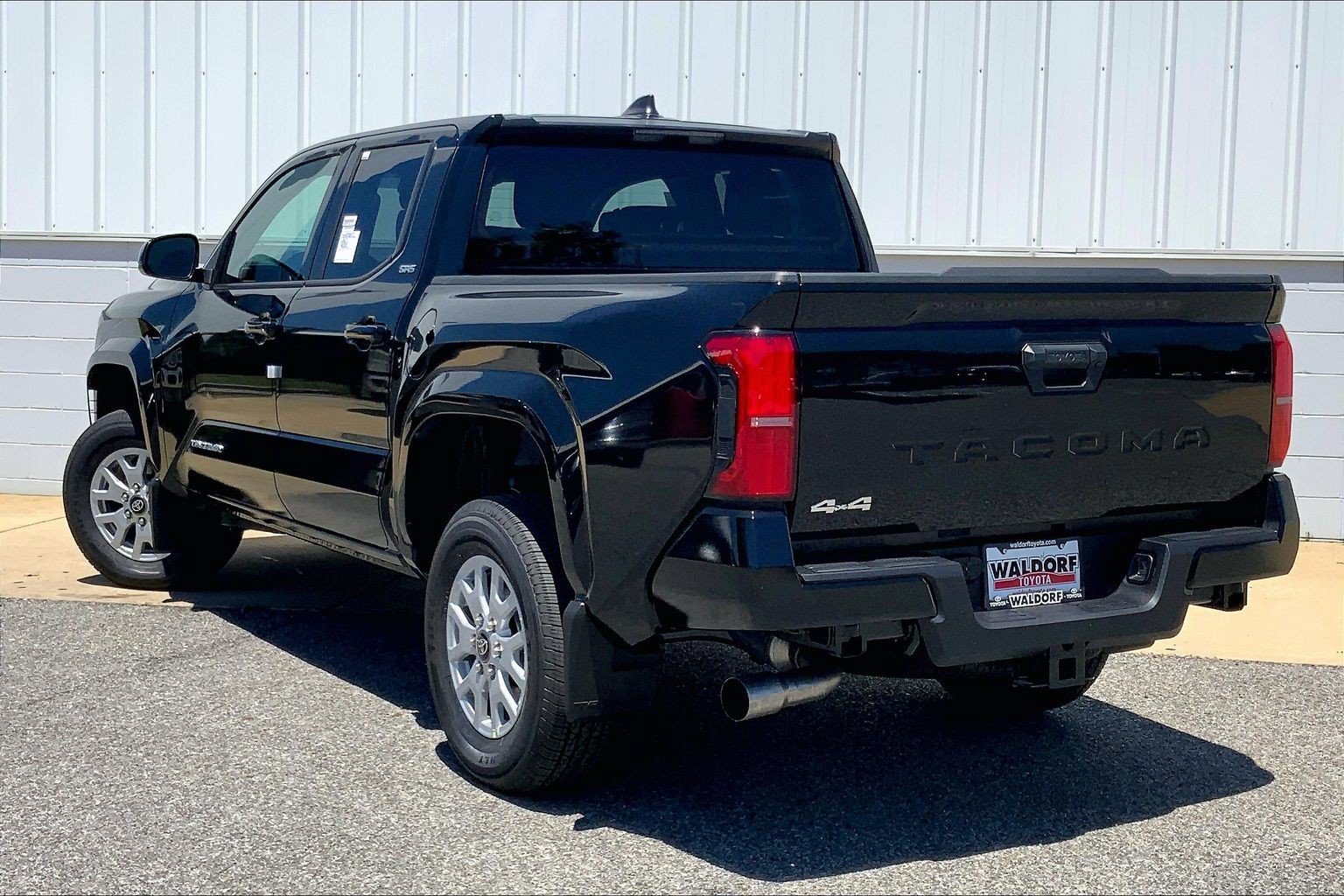 New 2026 Toyota Tacoma SR5 AWD/4WD image 3