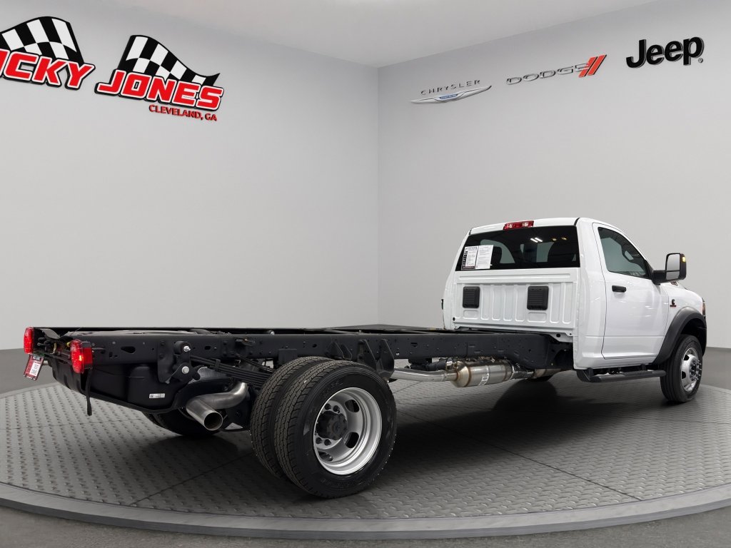 Used 2024 RAM 5500 Tradesman w/ Safety Group image 10