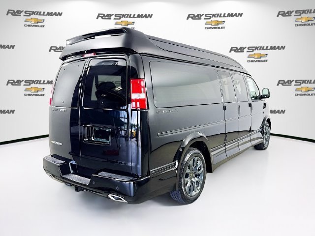 New 2026 Chevrolet Express 2500 Extended w/ Driver Convenience Package RWD image 7
