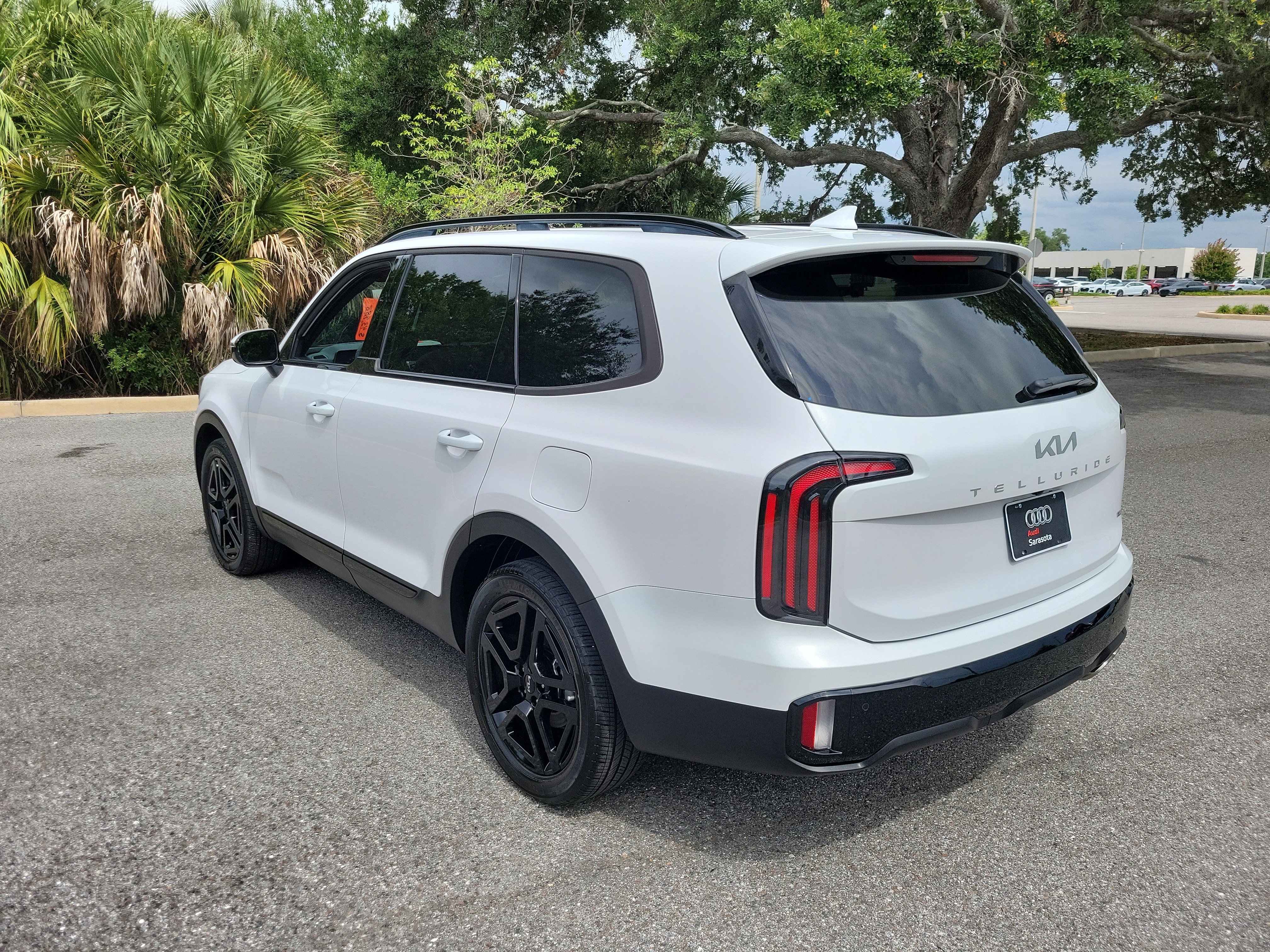 Used 2024 Kia Telluride SX Prestige X-Line AWD/4WD image 6