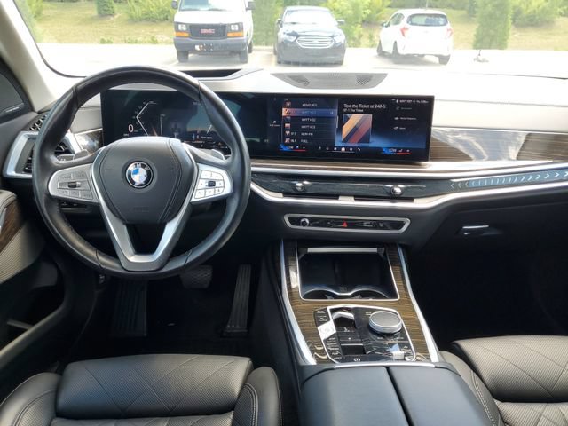 Used 2024 BMW X7 xDrive40i w/ Premium Package AWD/4WD image 38