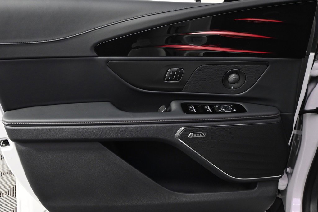 New 2026 Lincoln Nautilus Premier w/ Equipment Group 102A image 22