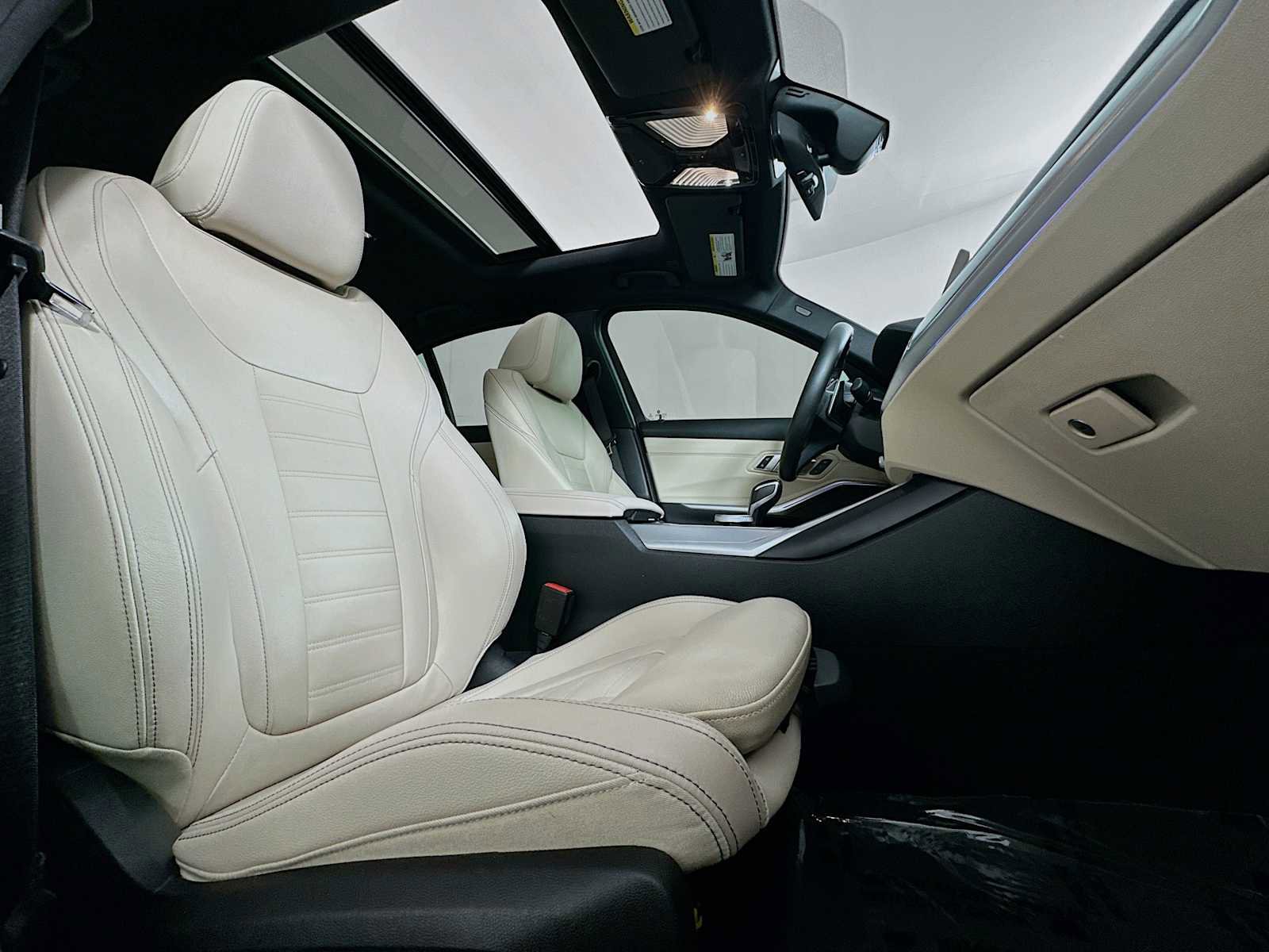 Used 2021 BMW M340i xDrive w/ Premium Package image 27