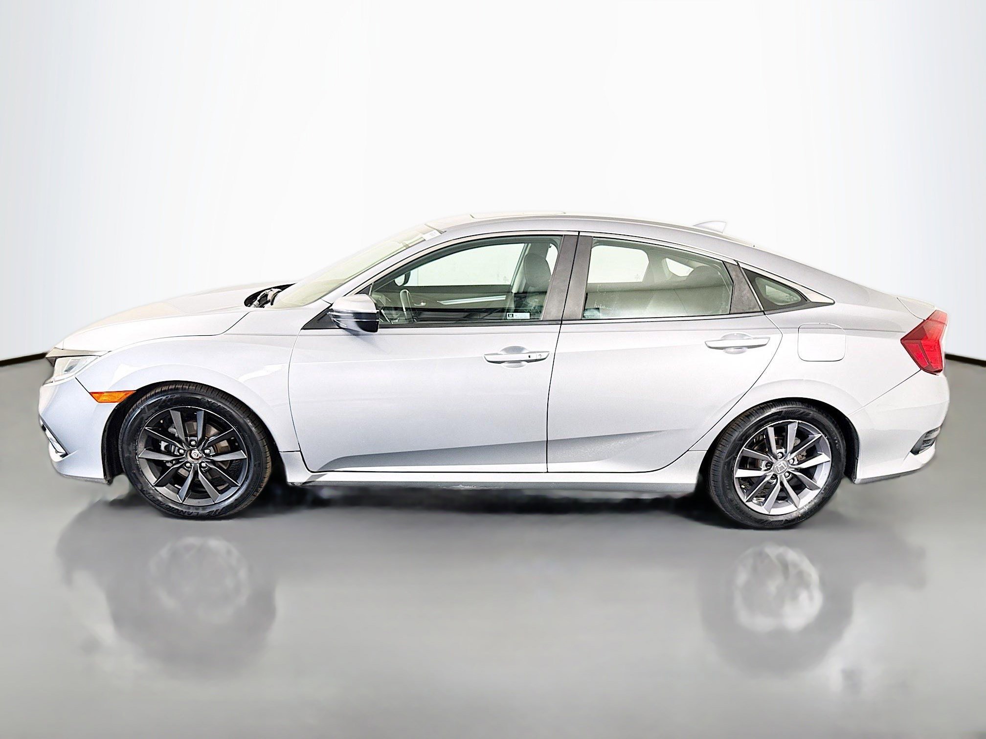 Used 2019 Honda Civic EX image 6