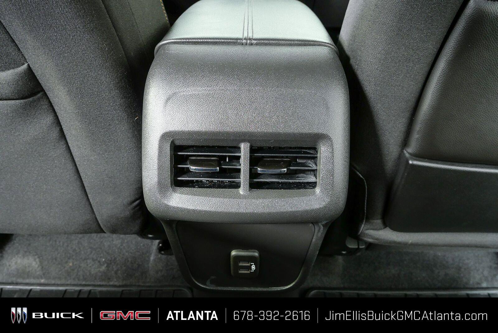 Used 2020 GMC Terrain SLE w/ Driver Convenience Package FWD image 17