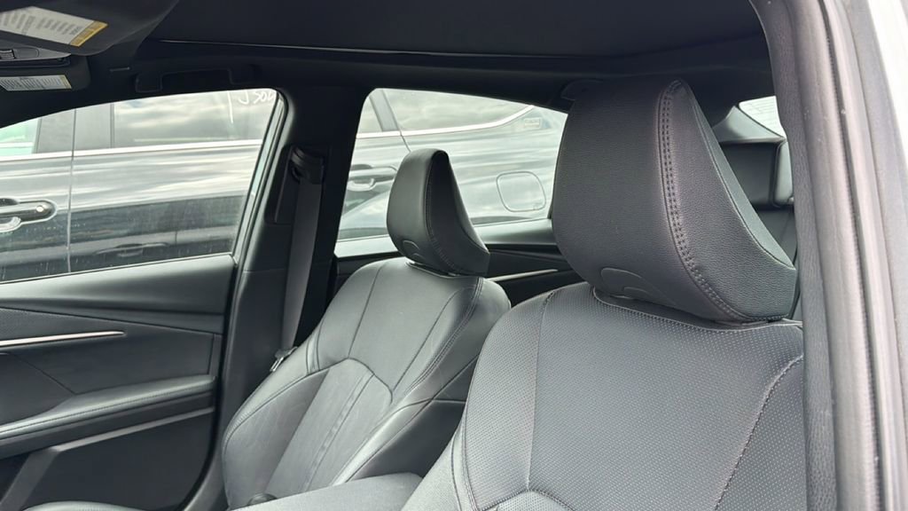 Used 2025 Toyota Camry XSE image 10