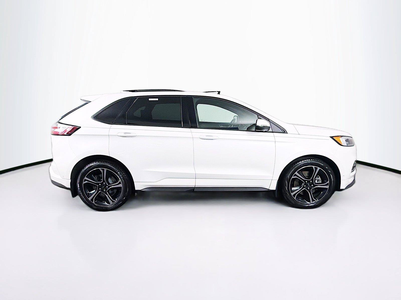 Used 2020 Ford Edge ST w/ Equipment Group 401A AWD/4WD image 12