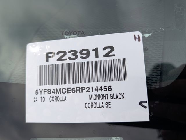 Used 2024 Toyota Corolla SE image 35