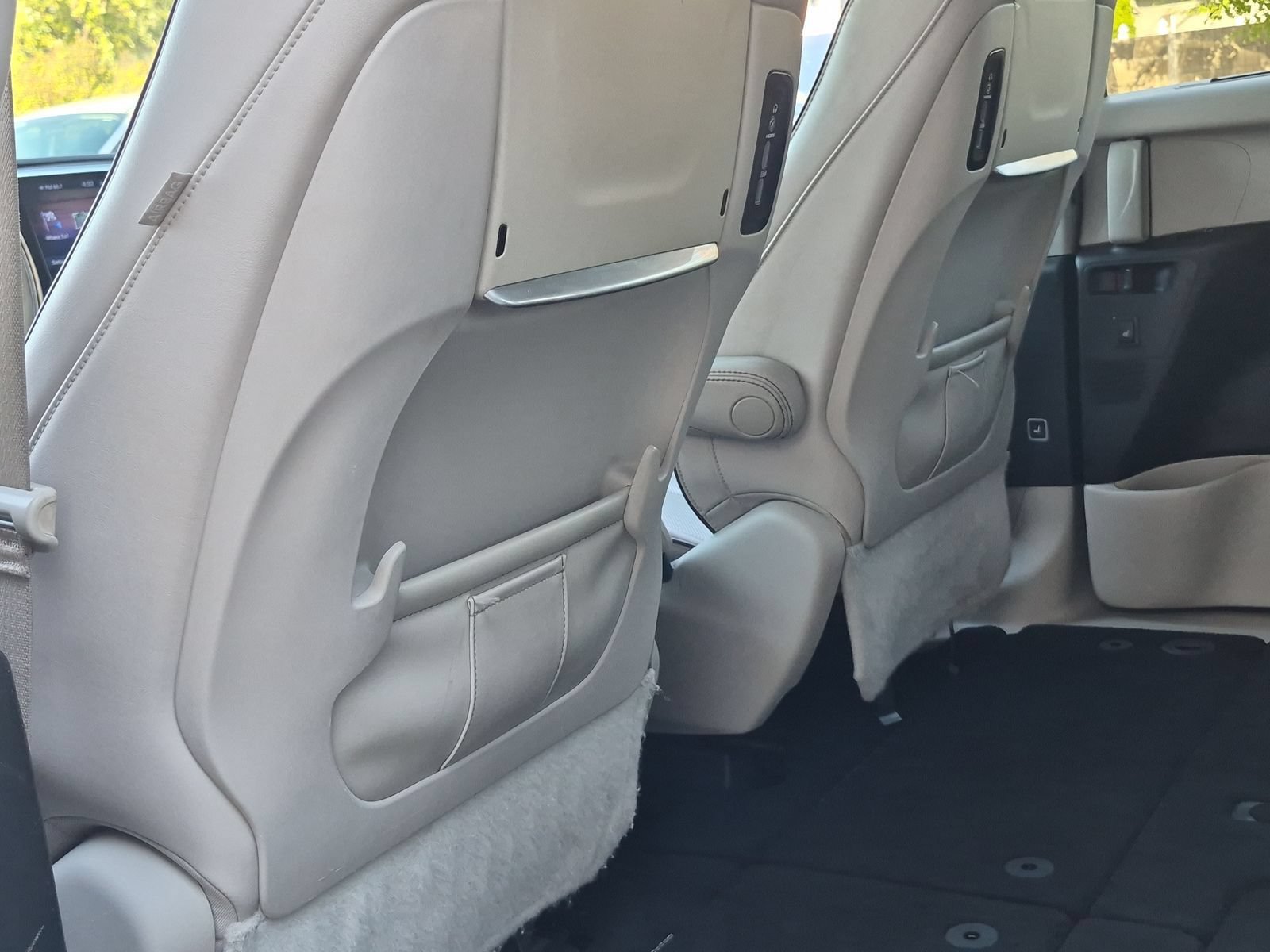 Used 2017 Chrysler Pacifica Limited FWD image 18