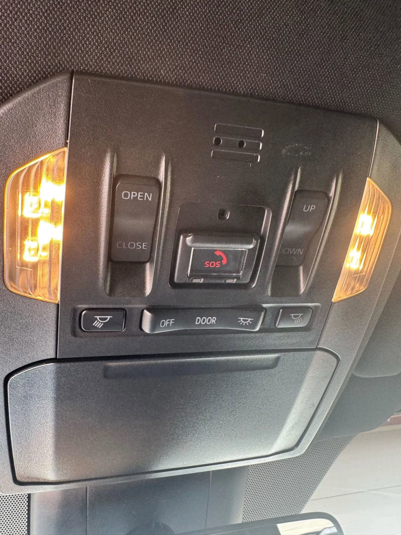 Used 2021 Toyota Highlander XSE AWD/4WD image 16