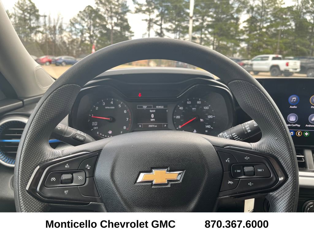 Used 2025 Chevrolet Trax LS image 11