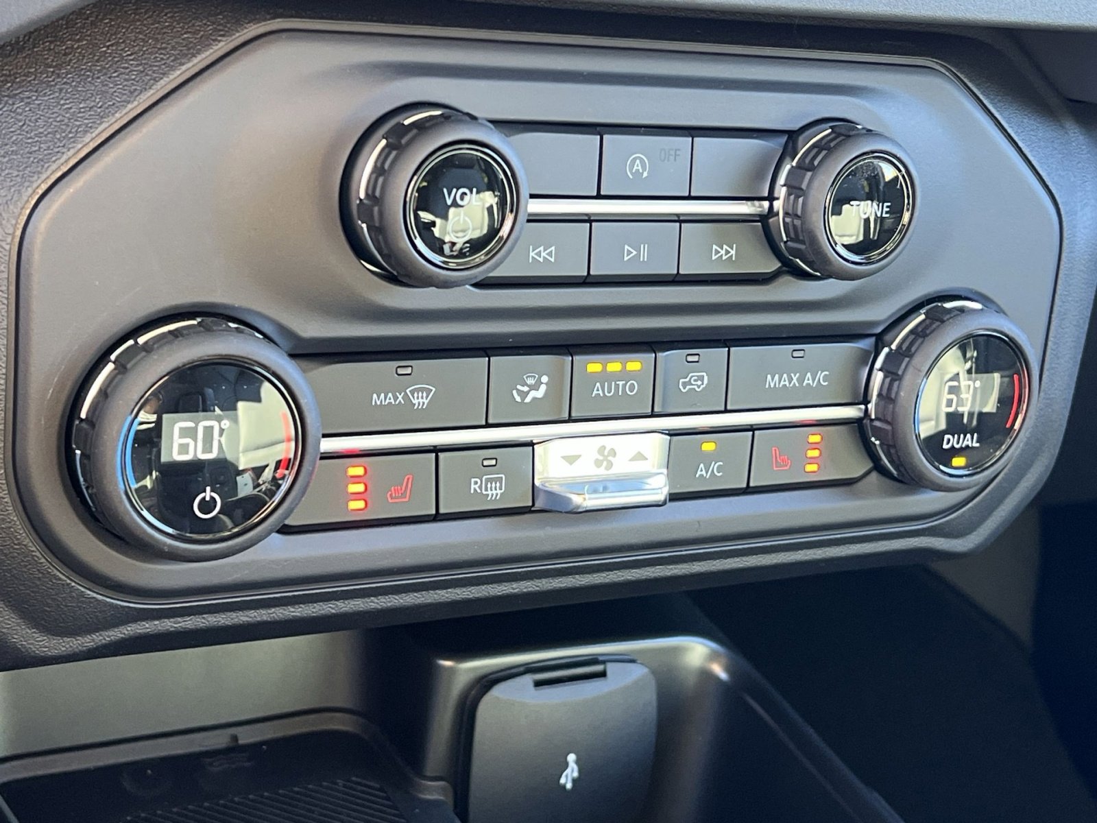 New 2025 Ford Bronco Big Bend image 21