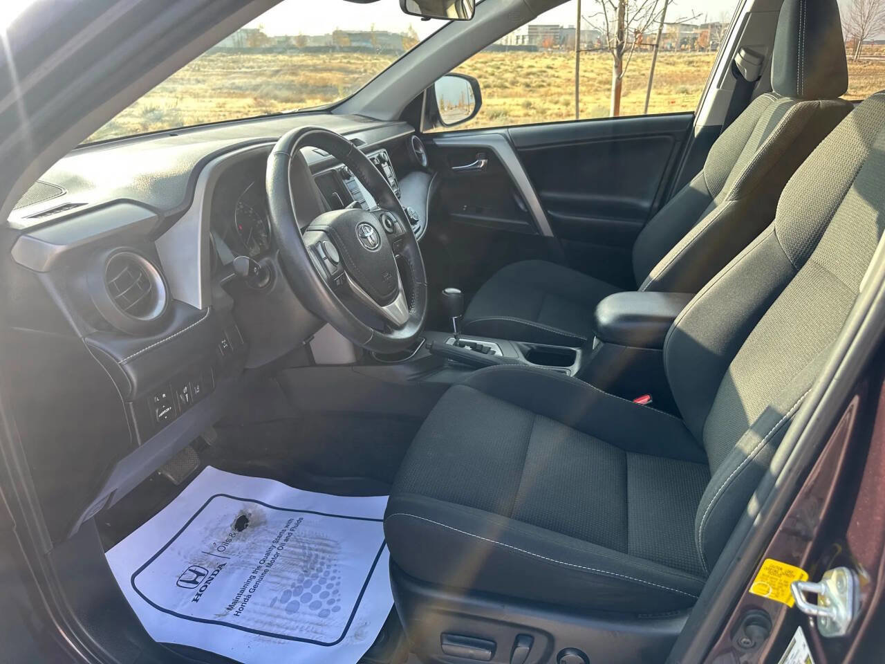 Used 2018 Toyota RAV4 XLE image 10