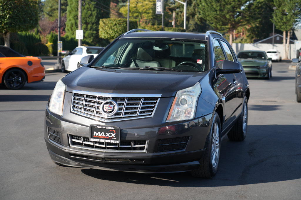 Used 2015 Cadillac SRX Luxury FWD image 4