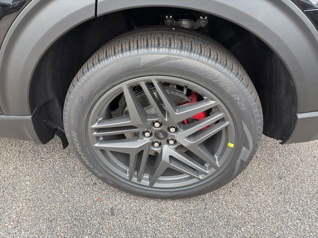 New 2026 Ford Explorer ST w/ Sun And Sound Package image 6