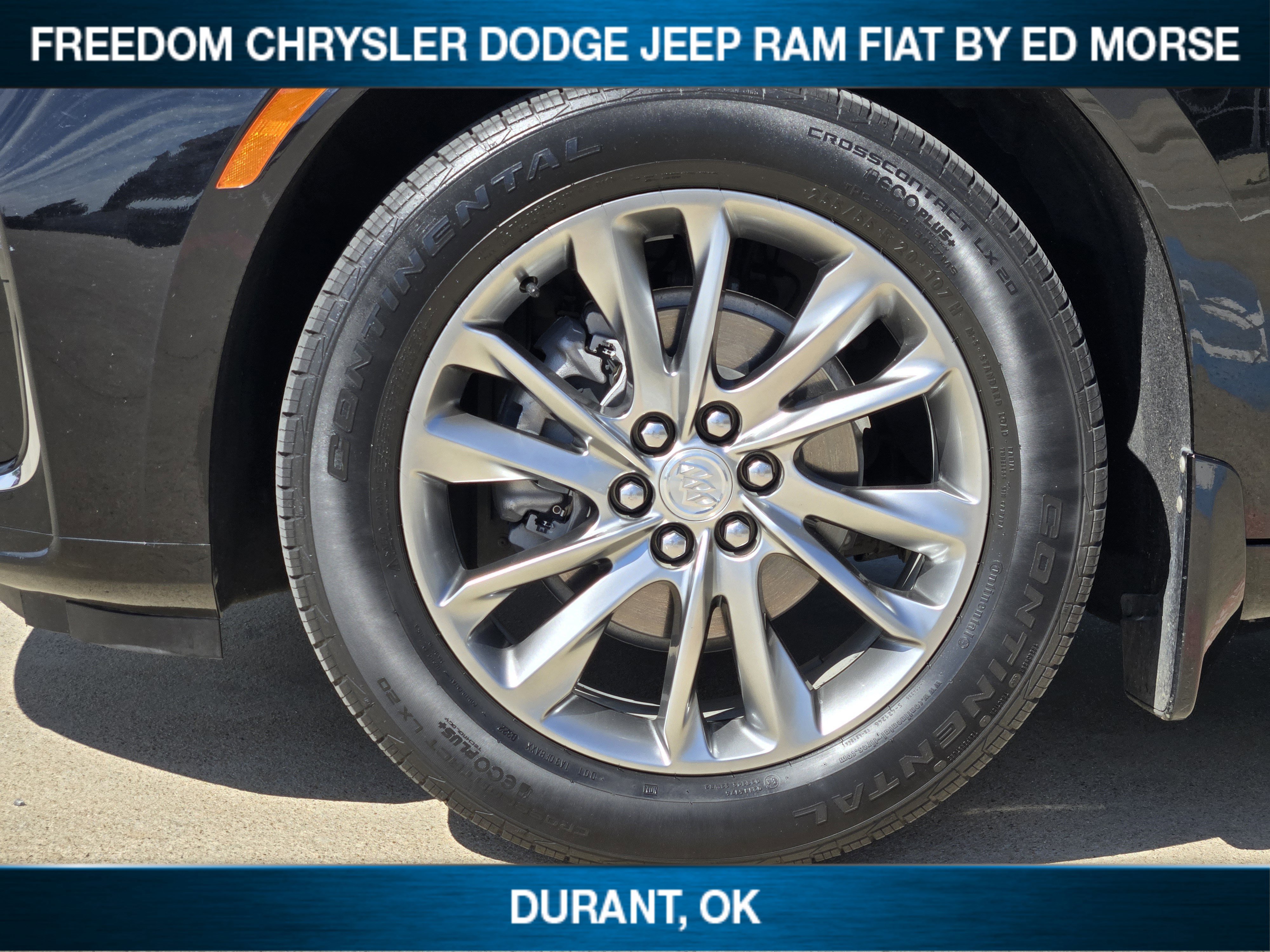 Used 2022 Buick Enclave Avenir w/ Avenir Technology Package AWD/4WD image 7