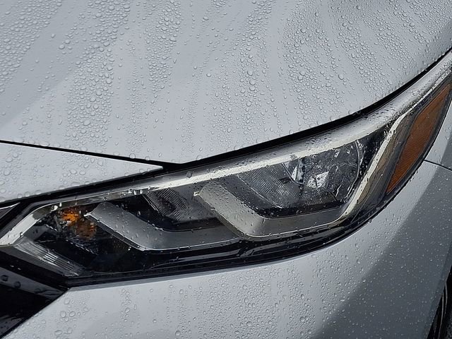 Used 2020 Nissan Sentra SV FWD image 12